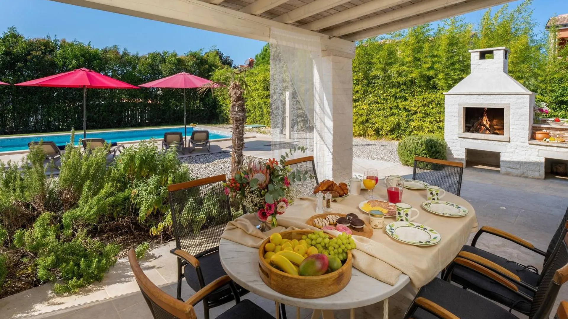 Villa Domenica Exclusive Mit Pool Kastelir Croatia